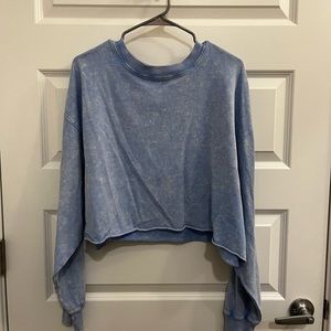 Forever 21 cropped blue athletic top